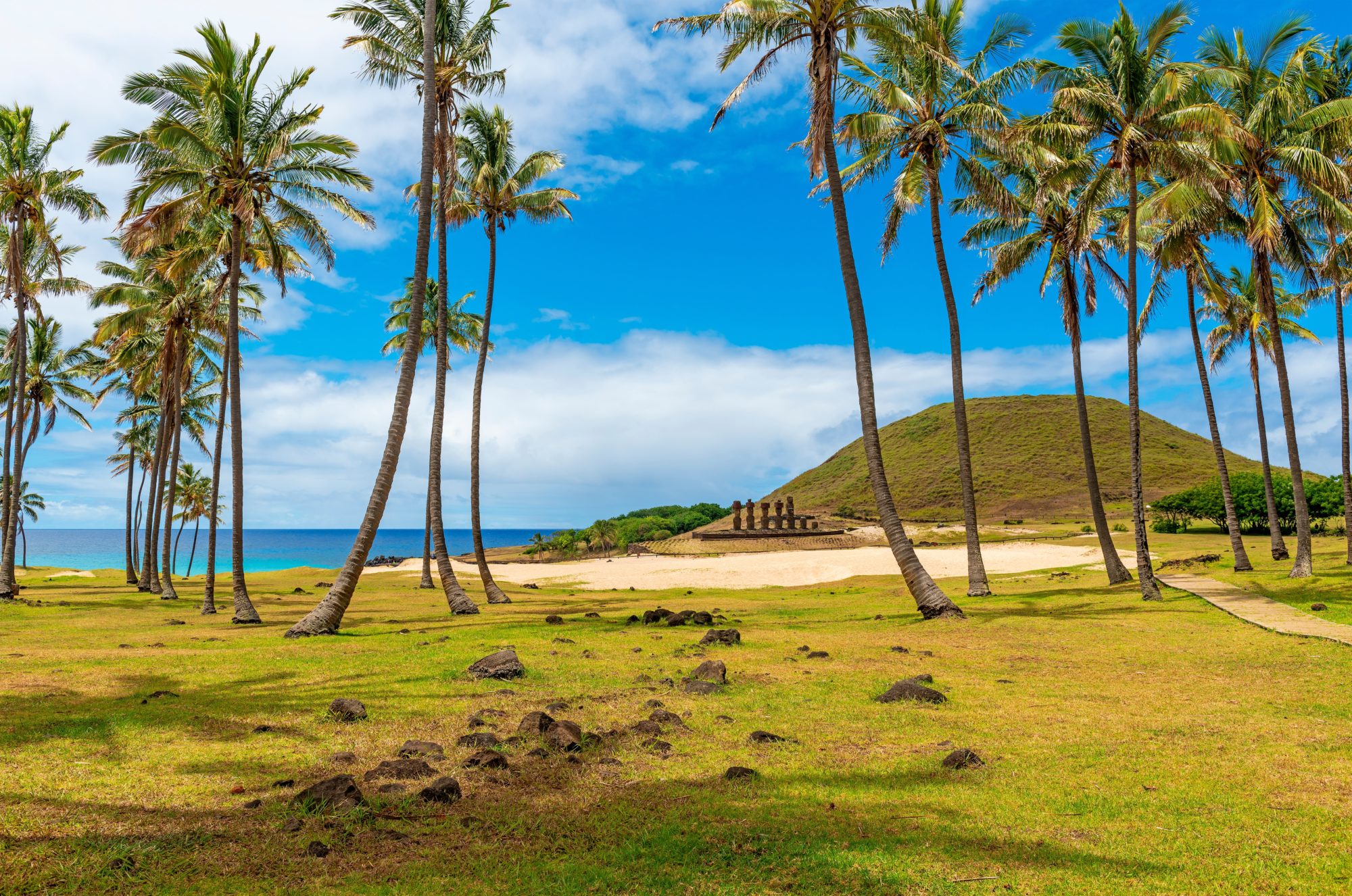 Moai,Of,Ahu,Nau,Nau,By,Anakena,Beach,,Easter,Island