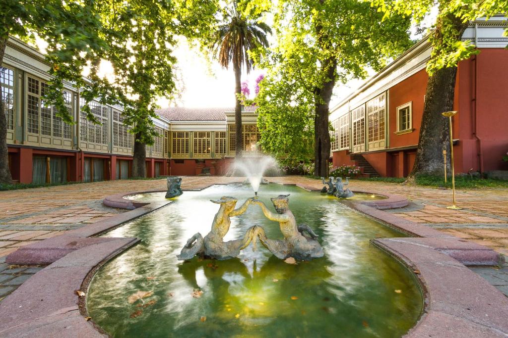 Casa Real fuente