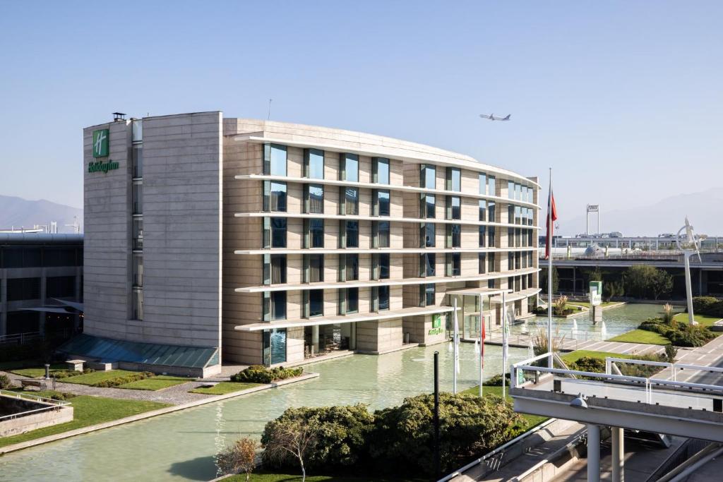 Holiday Inn Santiago – Terminal do Aeroporto