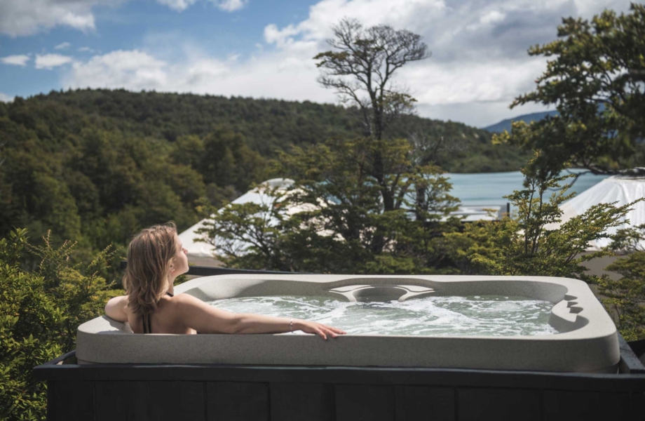 Jacuzzi-7-scaled-1-920×600-f50_50